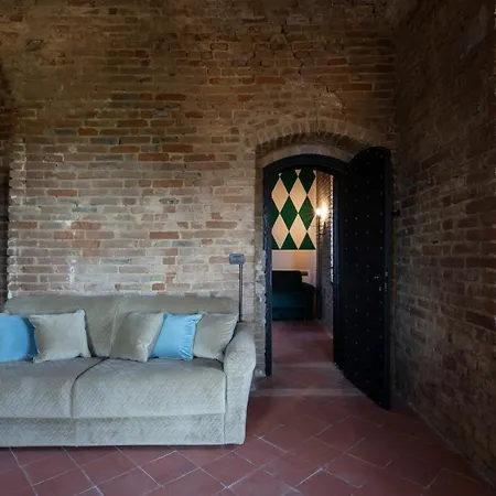 Rocca Di Hotel Arignano